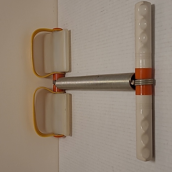 Vintage Exerciser in Original Box - Picture 15 of 16